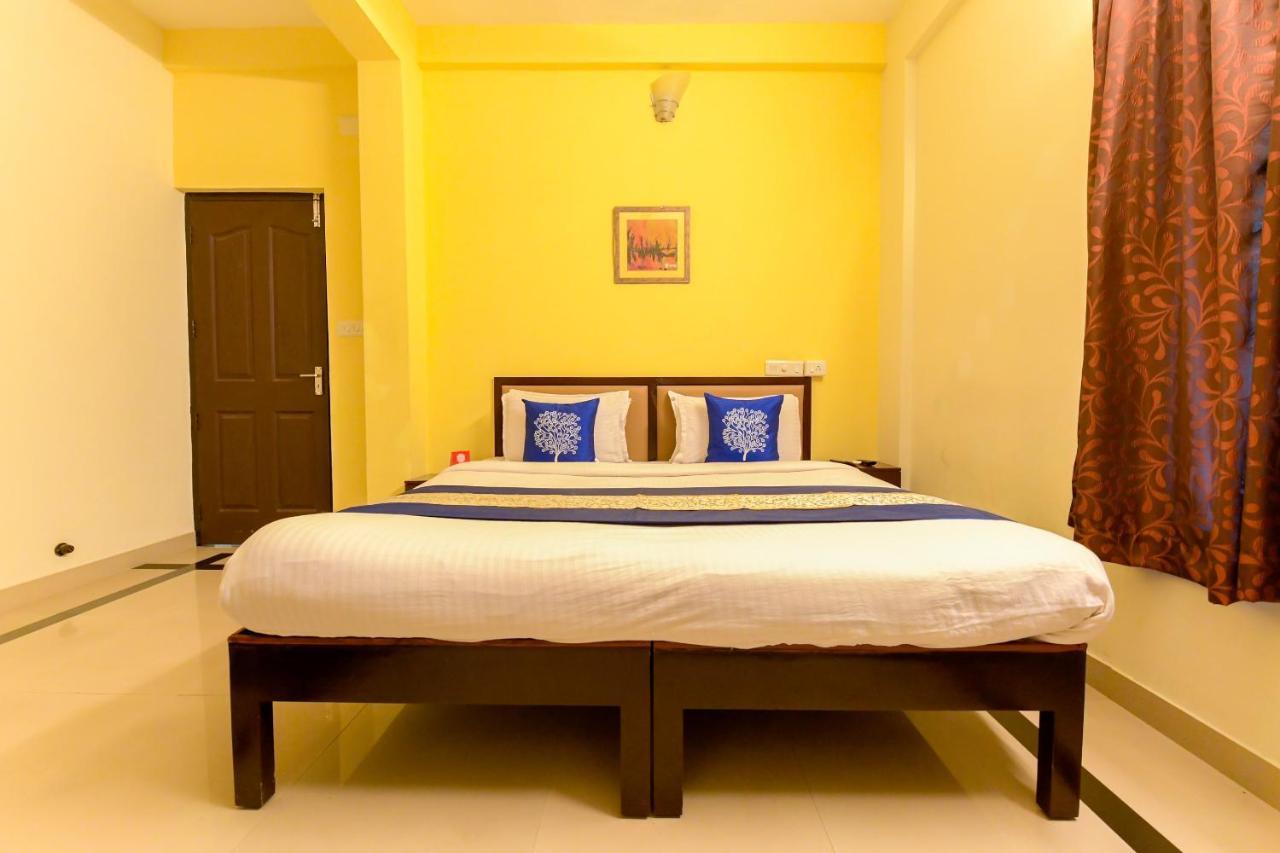 Oyo 8273 Diamond Inn Kochi Exterior foto